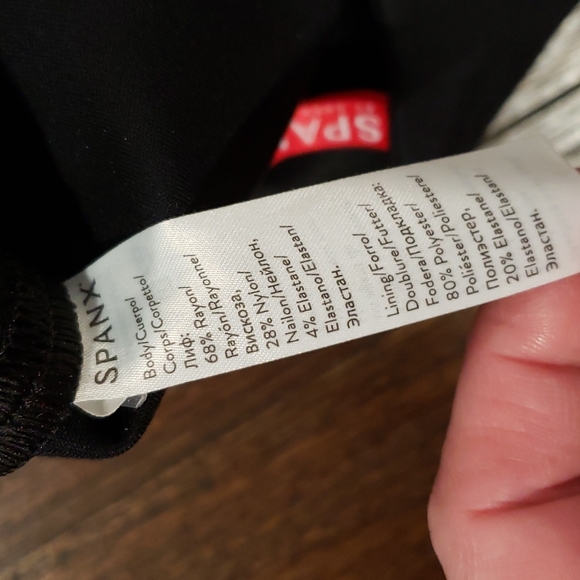 Nwot Spanx Ponte split Hem legging pant - Picture 7 of 9